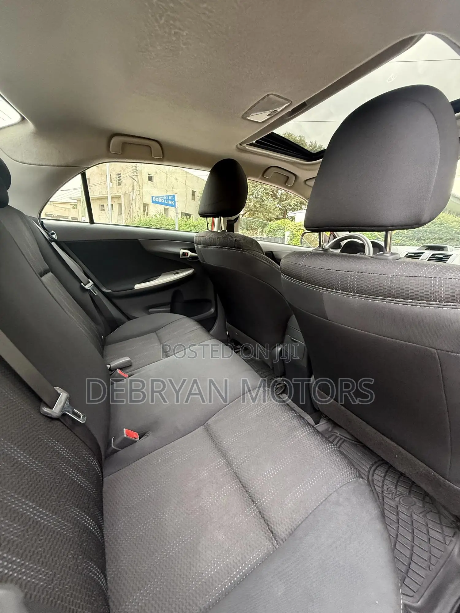 Toyota Corolla S 4dr Sedan (1.8L 4cyl 4A) 2013 Red