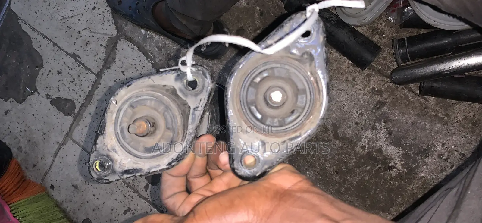 Hyundai Sonata 2011-2012 Back Shock Absorbers