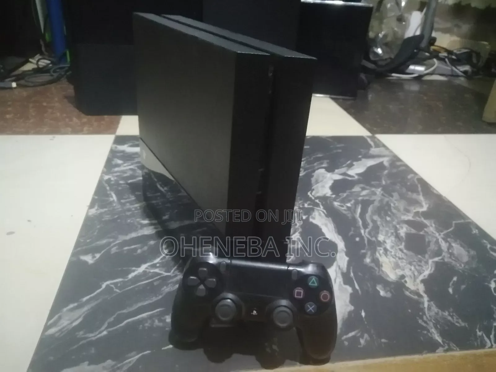 Ps4 With Fc26 + Other Games + 2 Controller