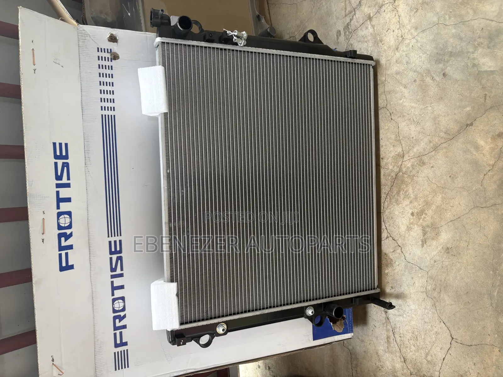 Land Cruiser Prado Radiator Tank 2017 2018 2019 2020 2021