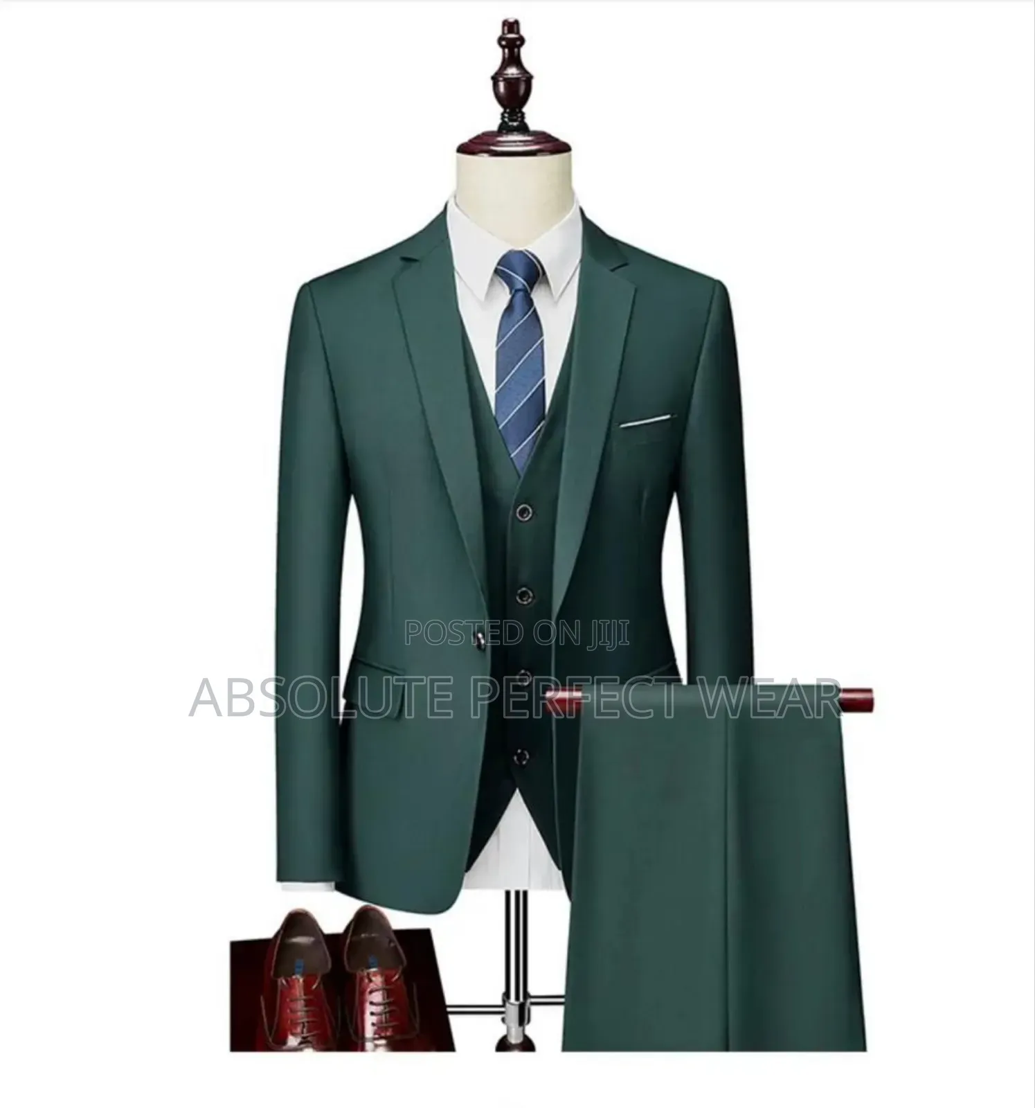 Super Quality Suits Available Bfor Men