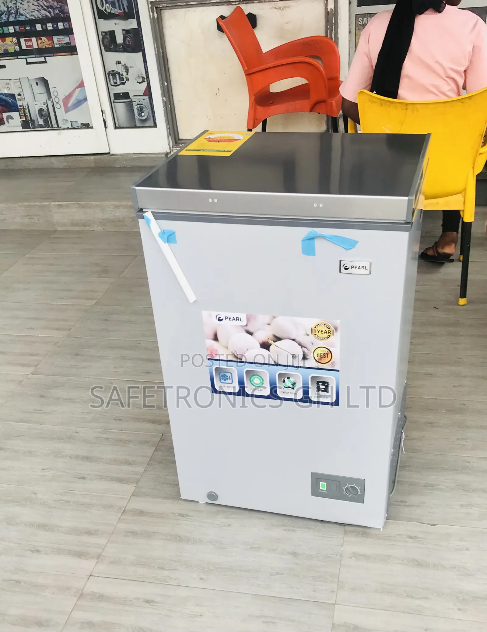 Freshflow Pearl 100 Liters Singledoor Grey Chestfreezer