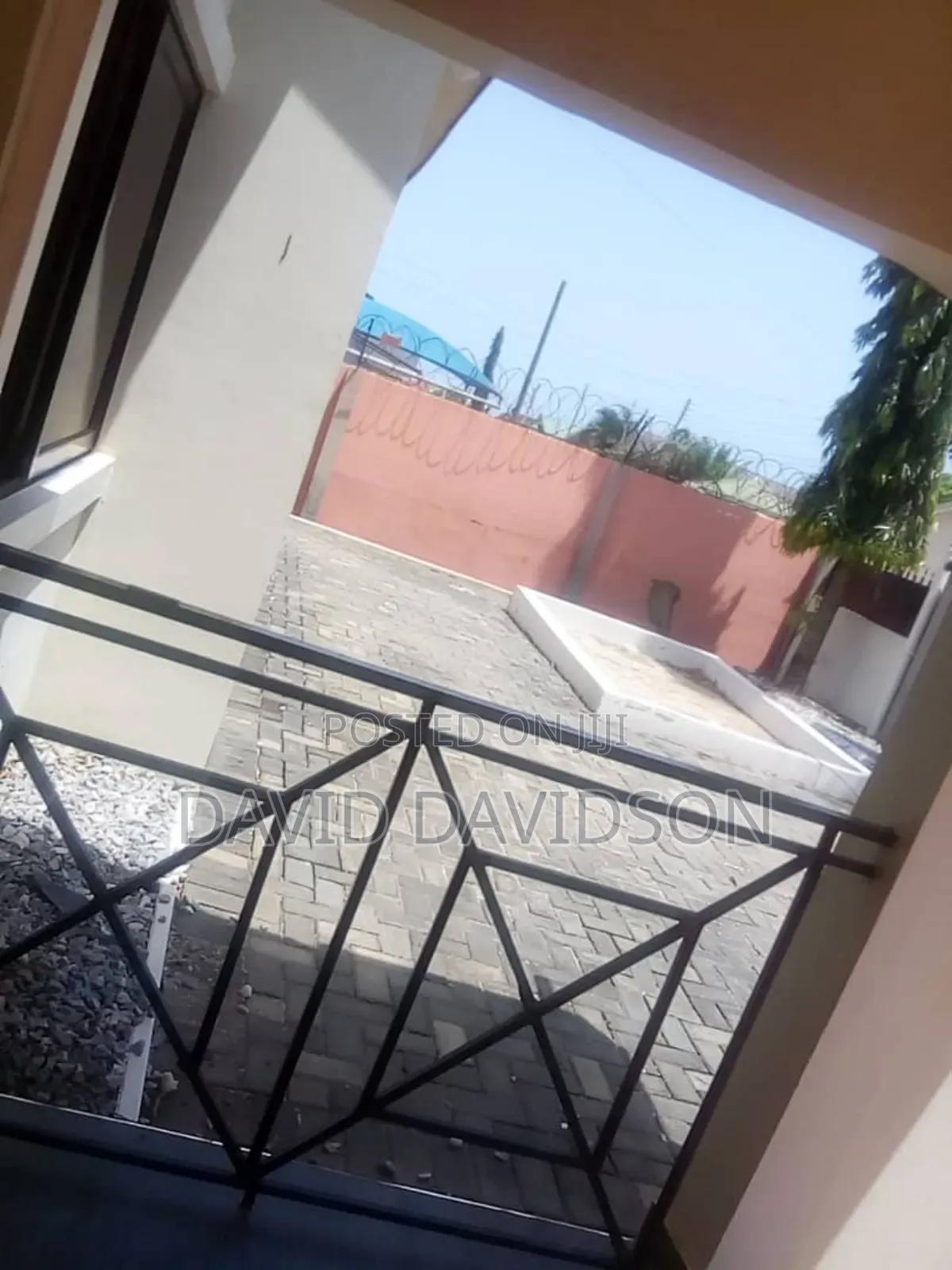 4bdrm Mansion in 4 Bedroom Self, Tema Metropolitan for rent