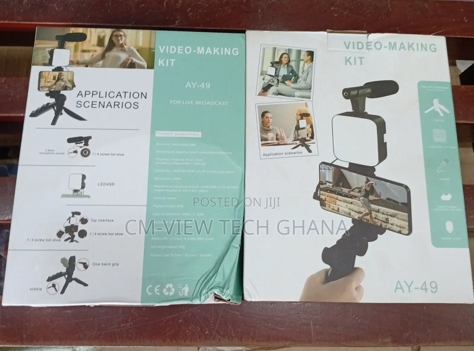 Video -making Kit + 2 Smartphone Holder