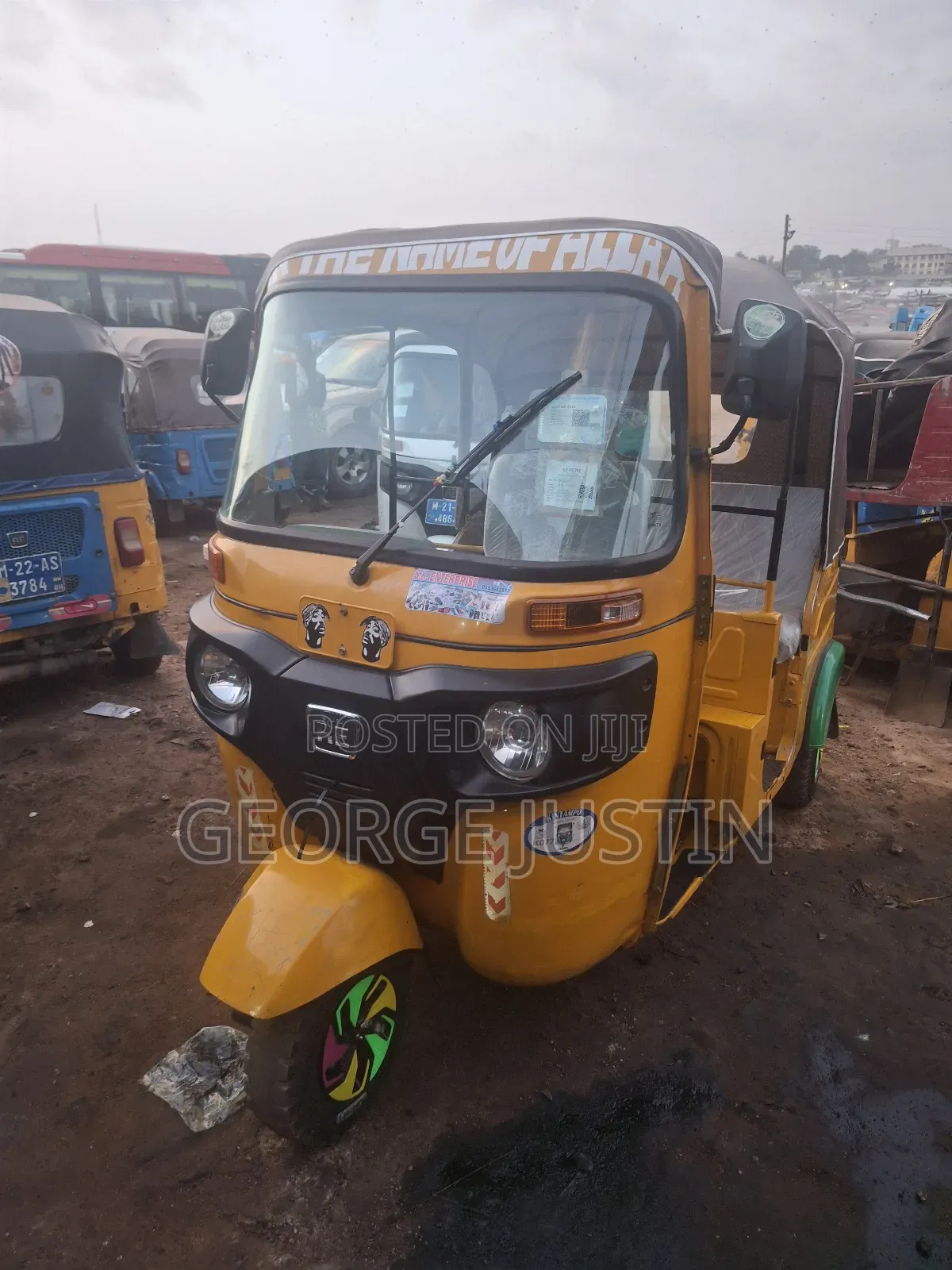 Bajaj RE 2023 Yellow