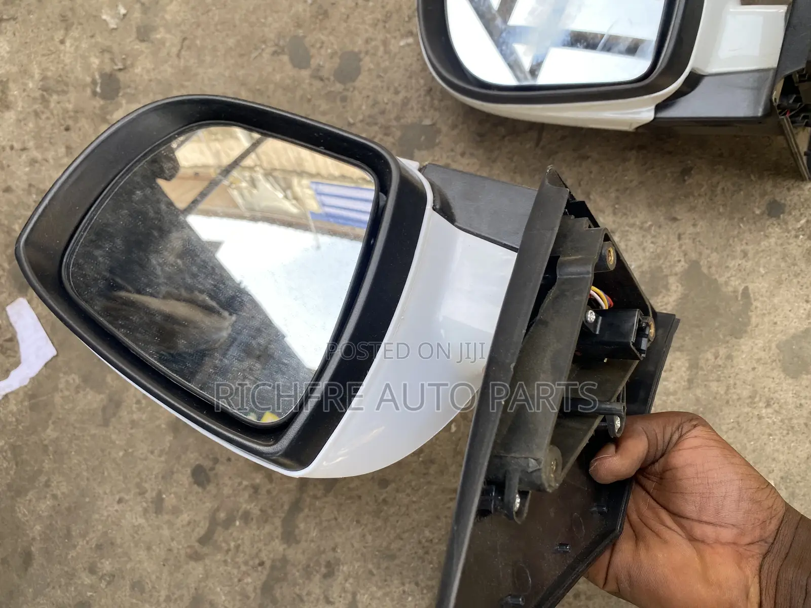 Hyundai Tucson 2012 Side Mirror With Light