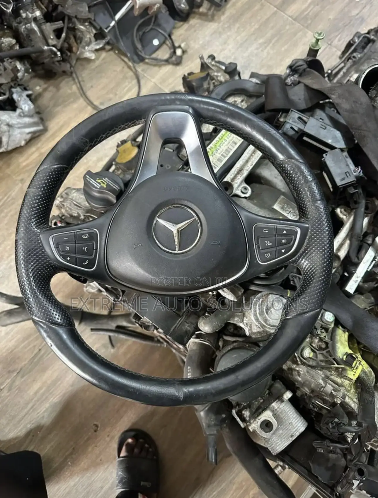 W205 Steering Available