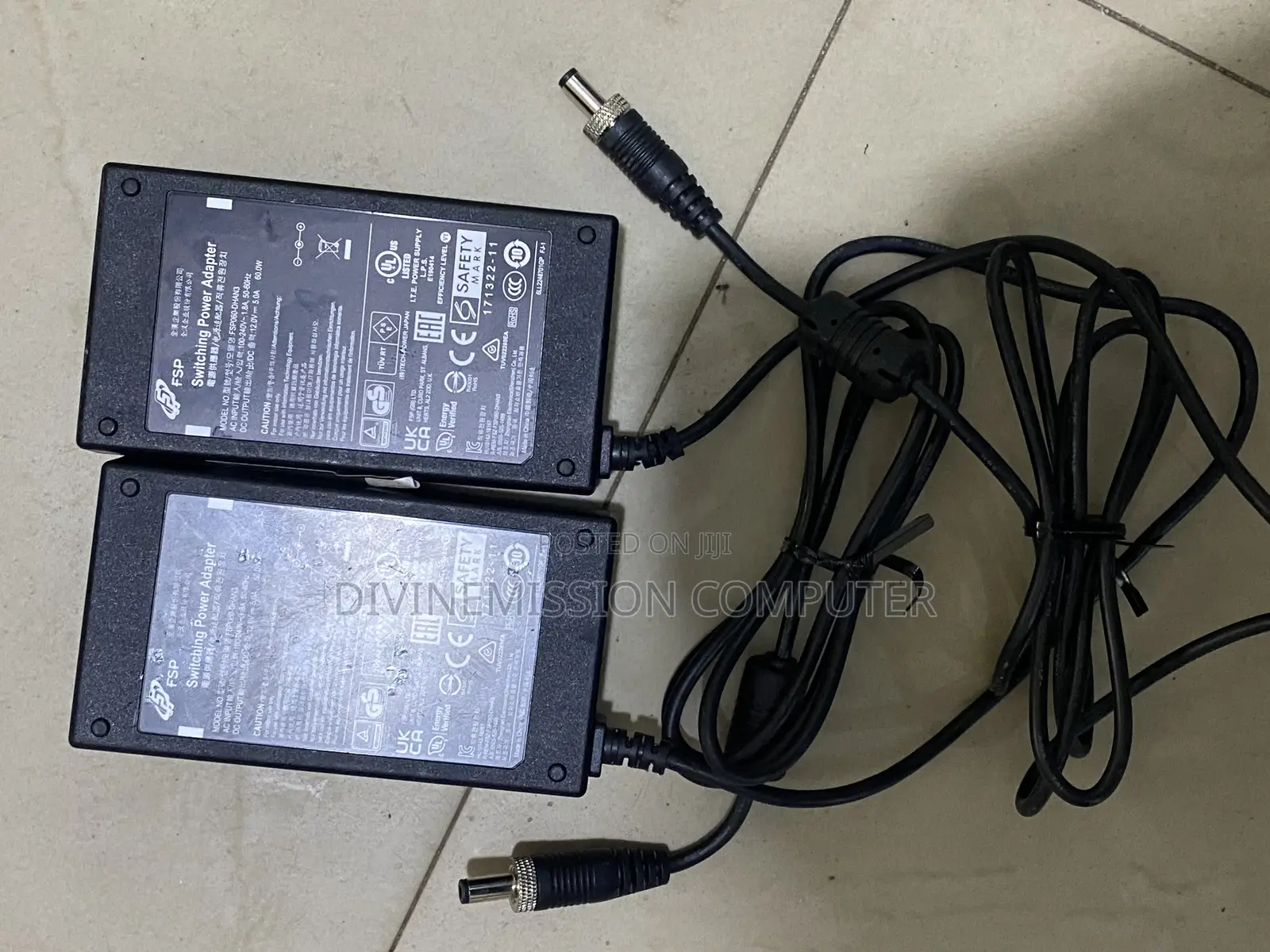 12v 5a Adapter/Charger 60w Uk  Standard