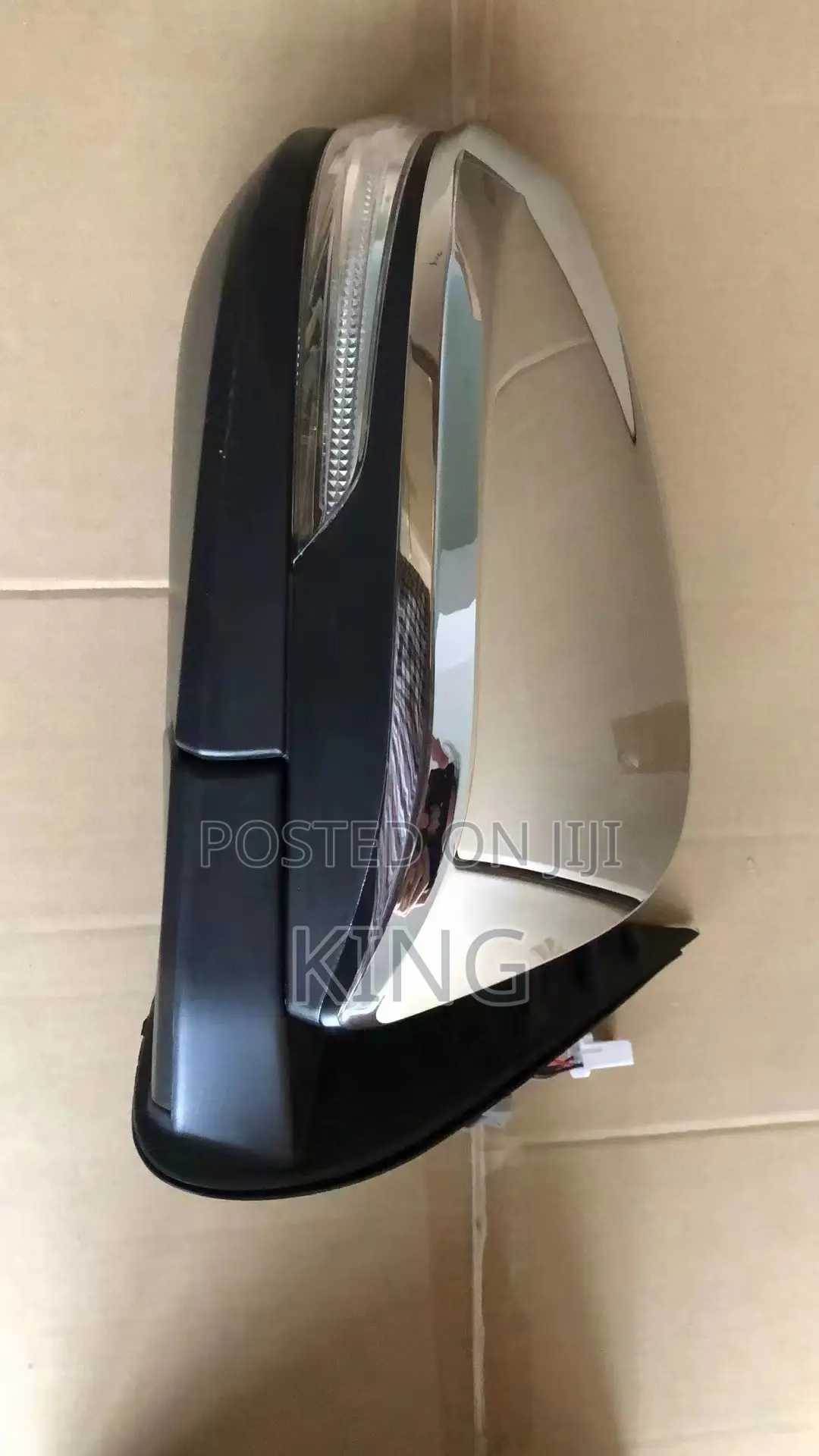 2016-2023 Toyota Hilux Side Mirror With Light Folding