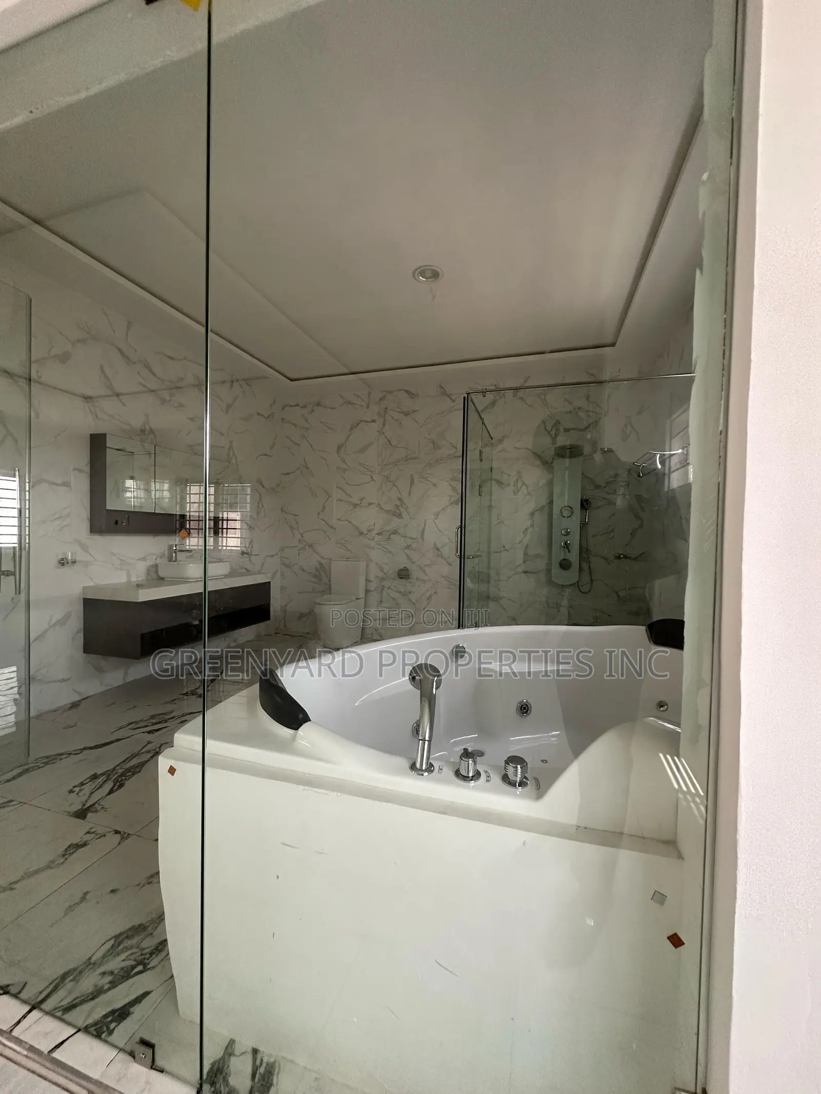3bdrm House in Lakeside for sale