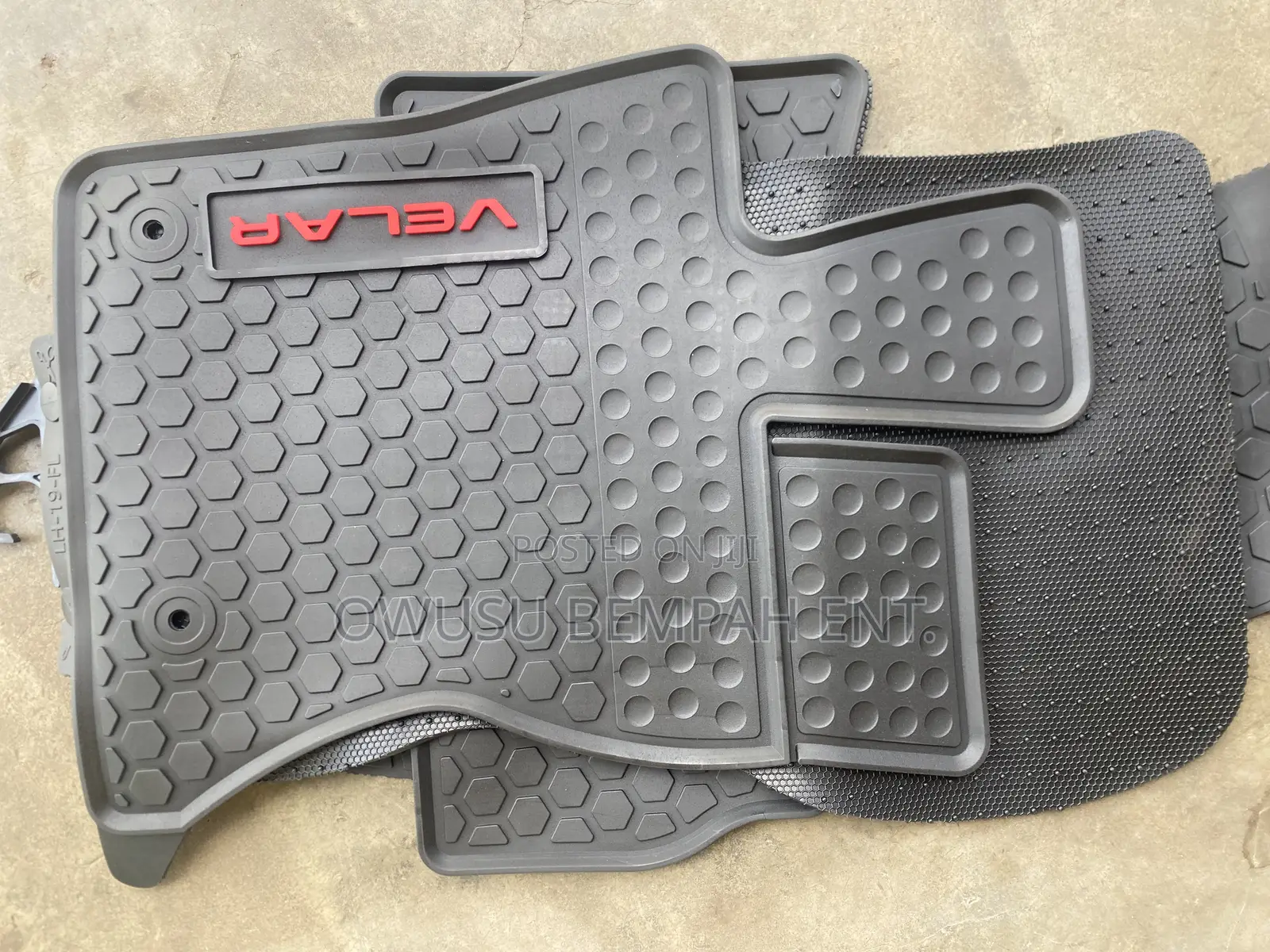 Range Rover Velar Floor Mat