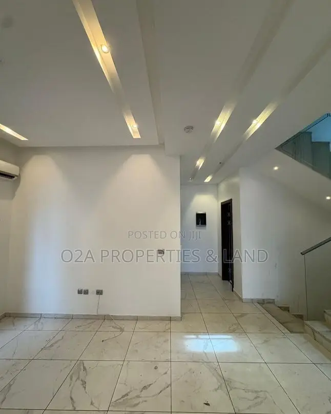 5bdrm House in East Legon, Bawaleshie for rent