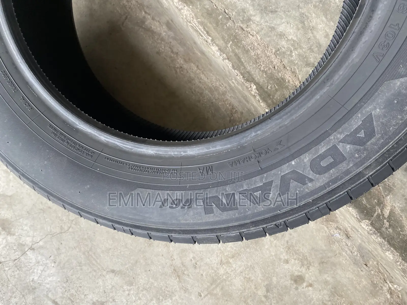 235/60 R18 Yokohama Advan Db V552 Luxury Comfort Tyres