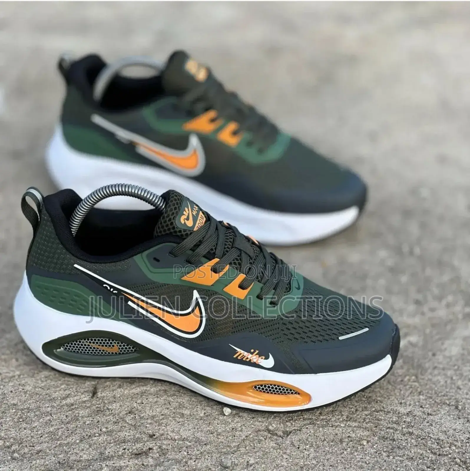 Nike Trainers Runner Amry and White