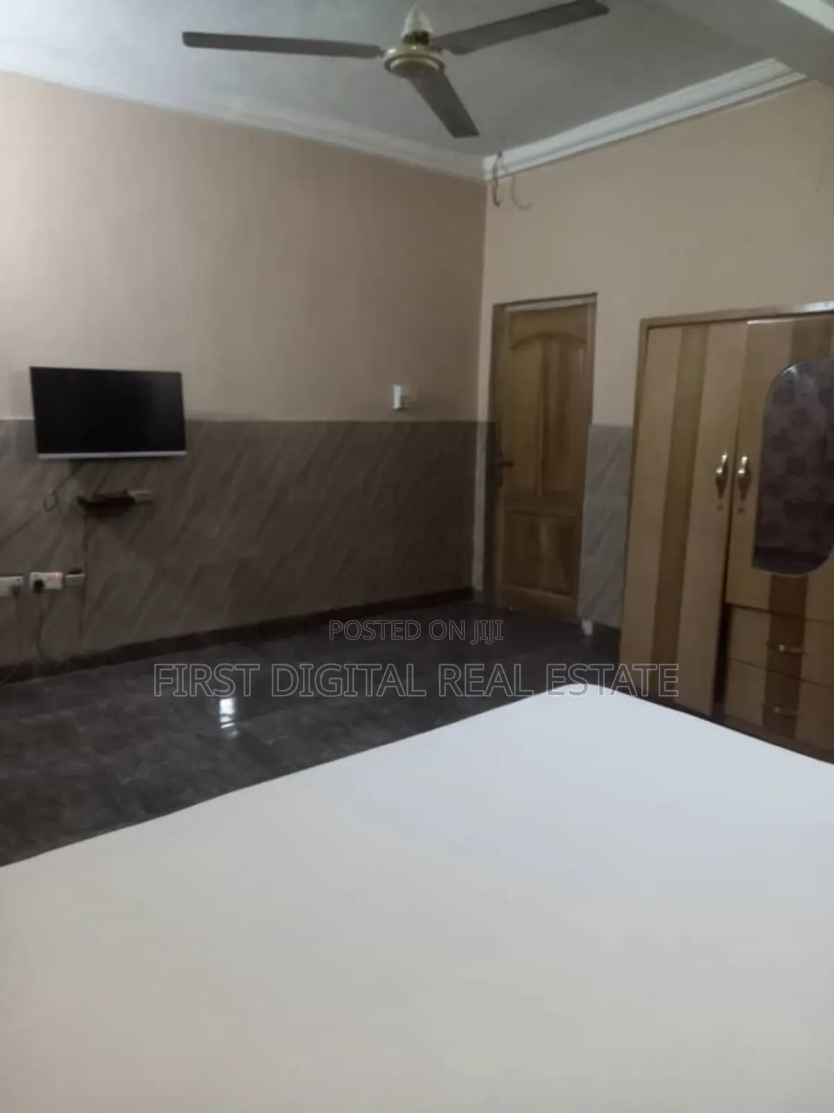 Single Room Furnished for Short Term Rent at SCC