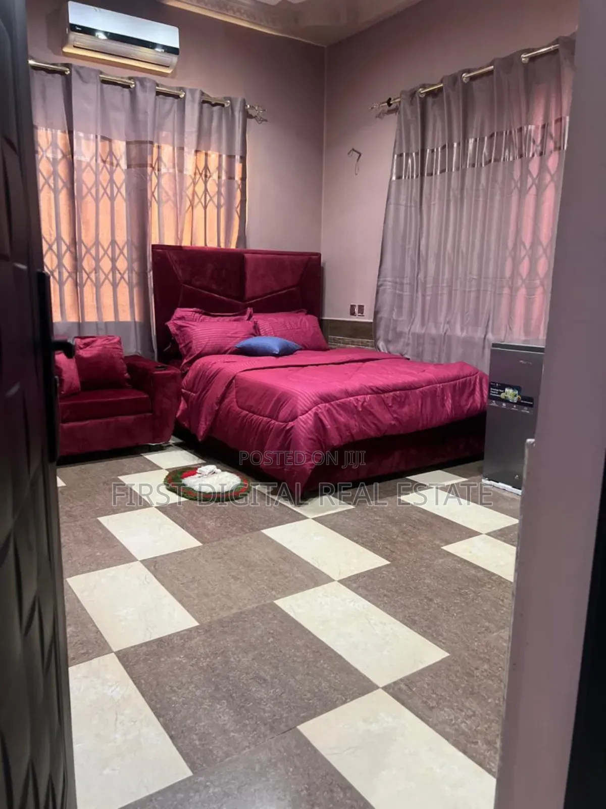 Single Room Furnished for Short Term Rent at SCC