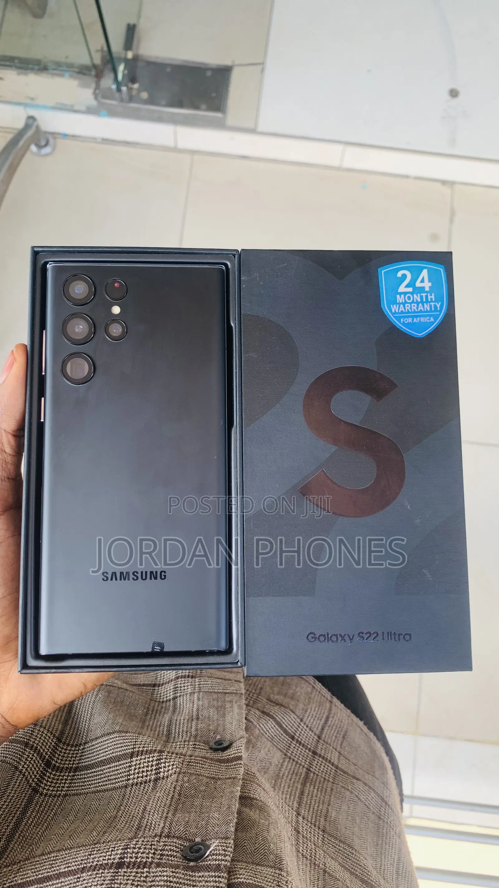 New Samsung Galaxy S22 Ultra 5G 128 GB Black