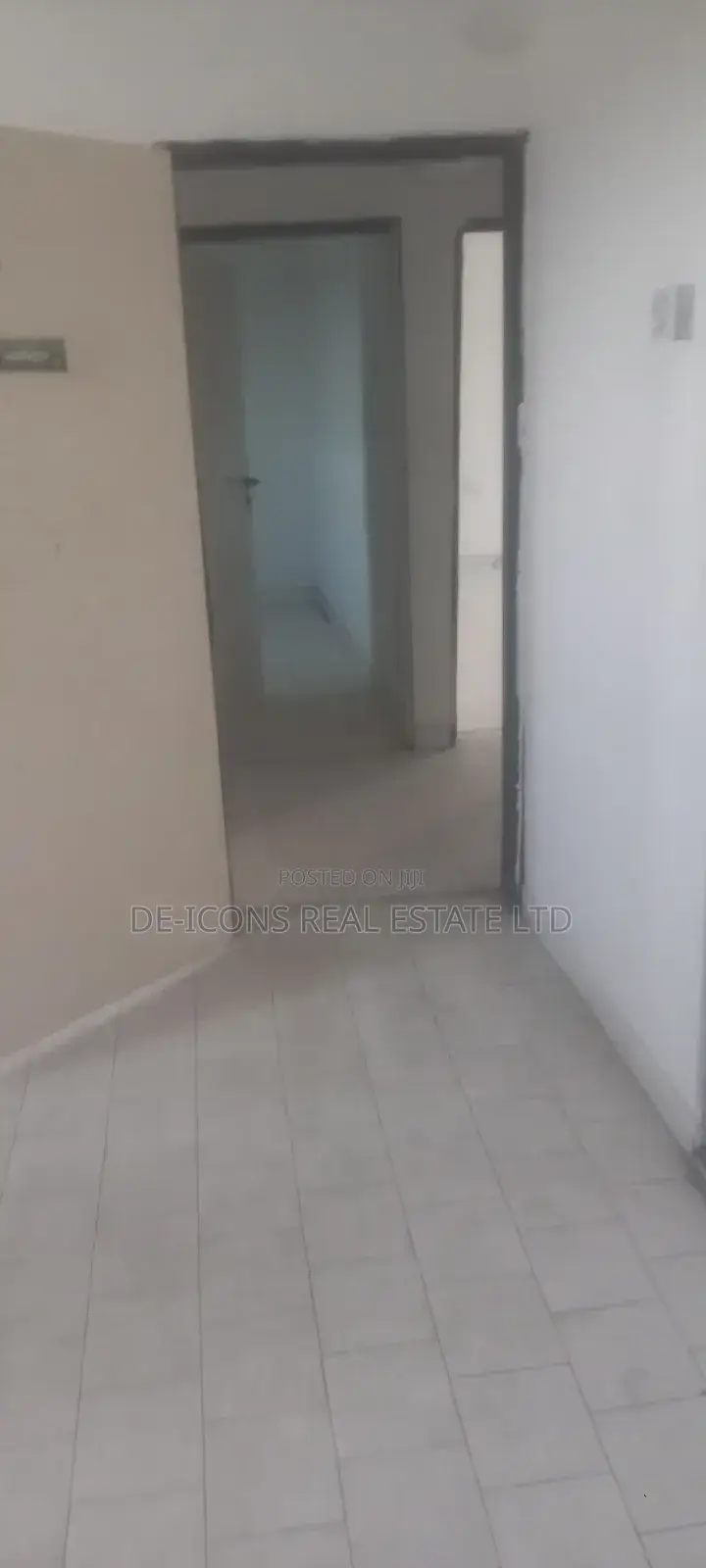 3bdrm Apartment in De-Icons Real Estate, Ga South Municipal for rent