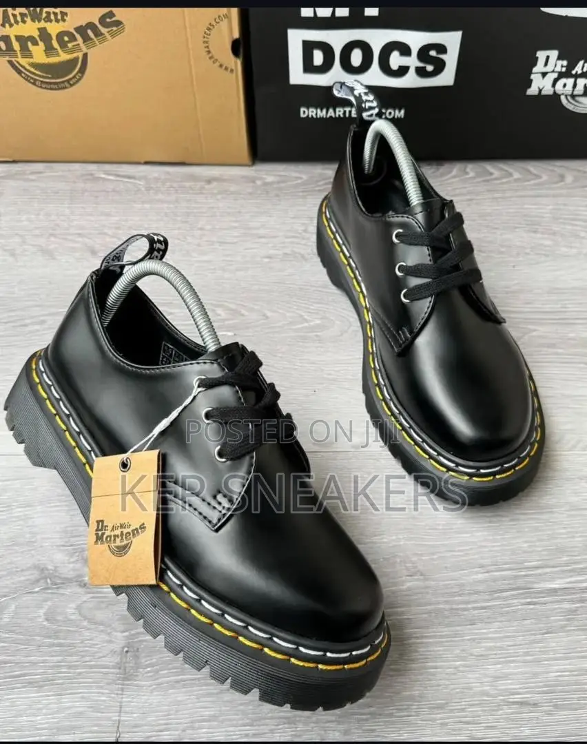 Dr. Martens Men Boot