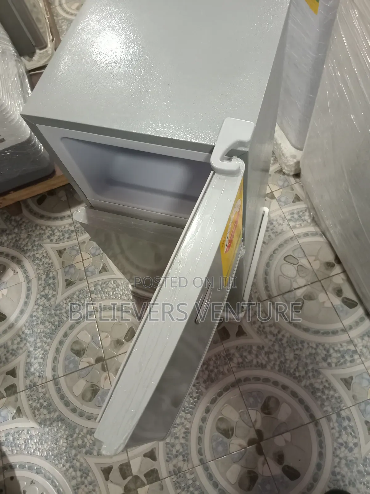 Nasco Strong Body Top Freezer 2-11 Table Top Fridge Nasco