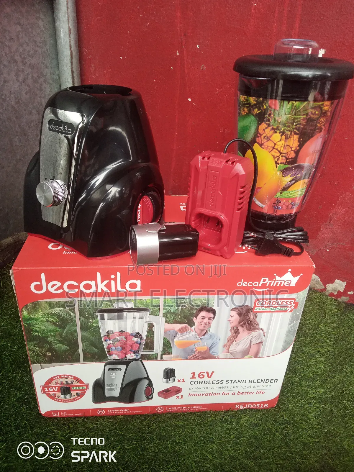 Enjoy the Decakila Wirelessly Stand Blender
