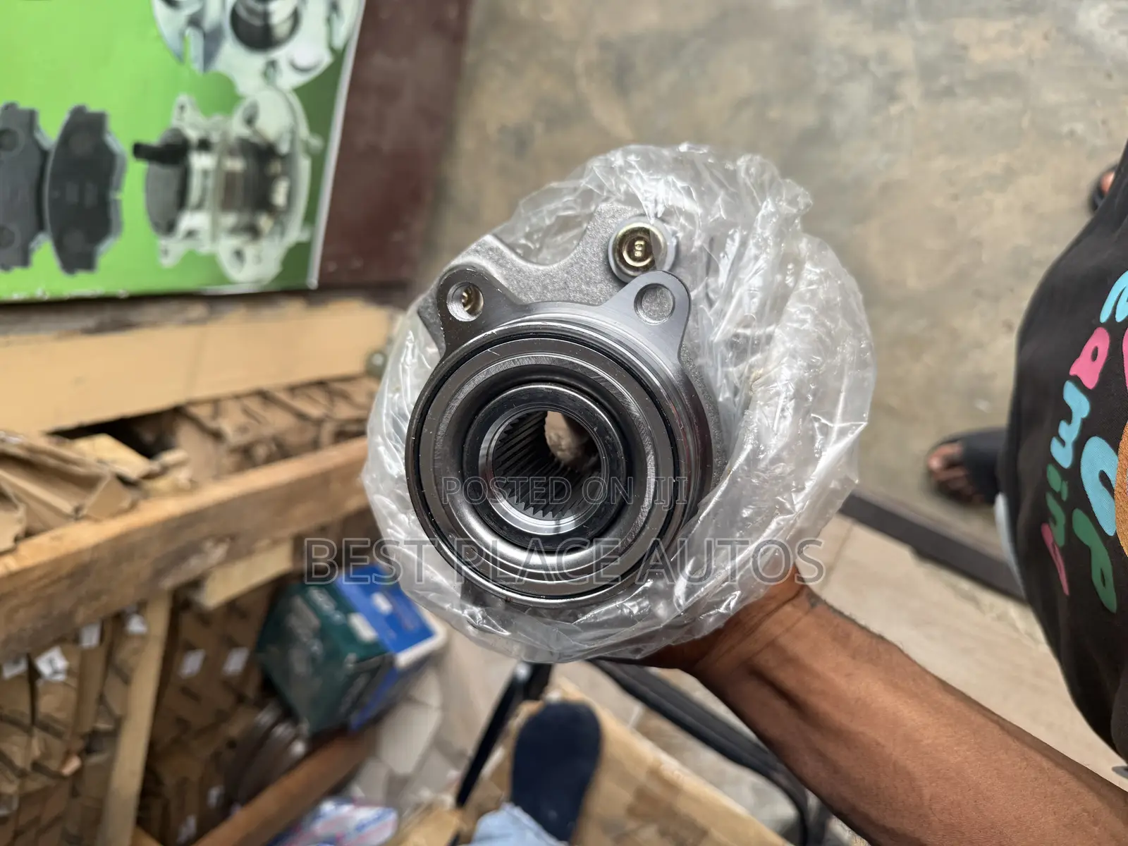 Mitsubishi Pajero 2010-2016 Back Hub