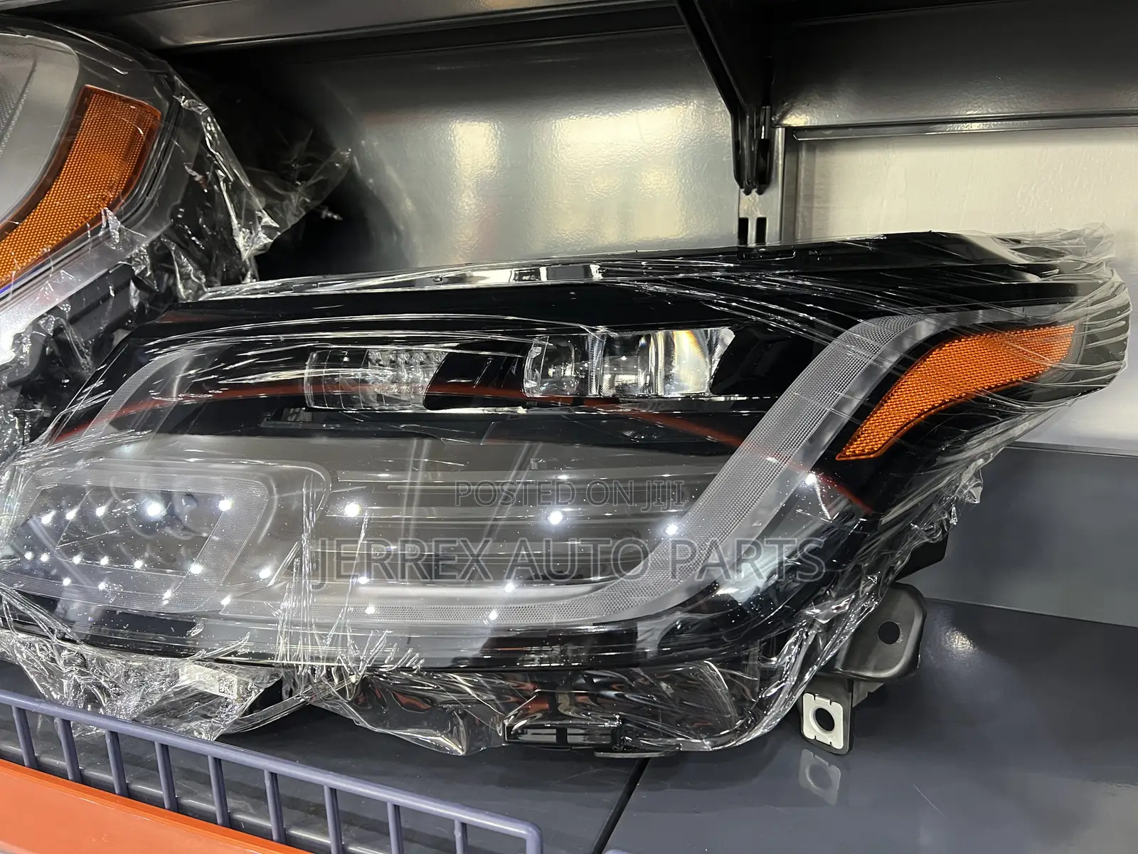 Range Rover Vogue 2018-2022 Headlight Pair