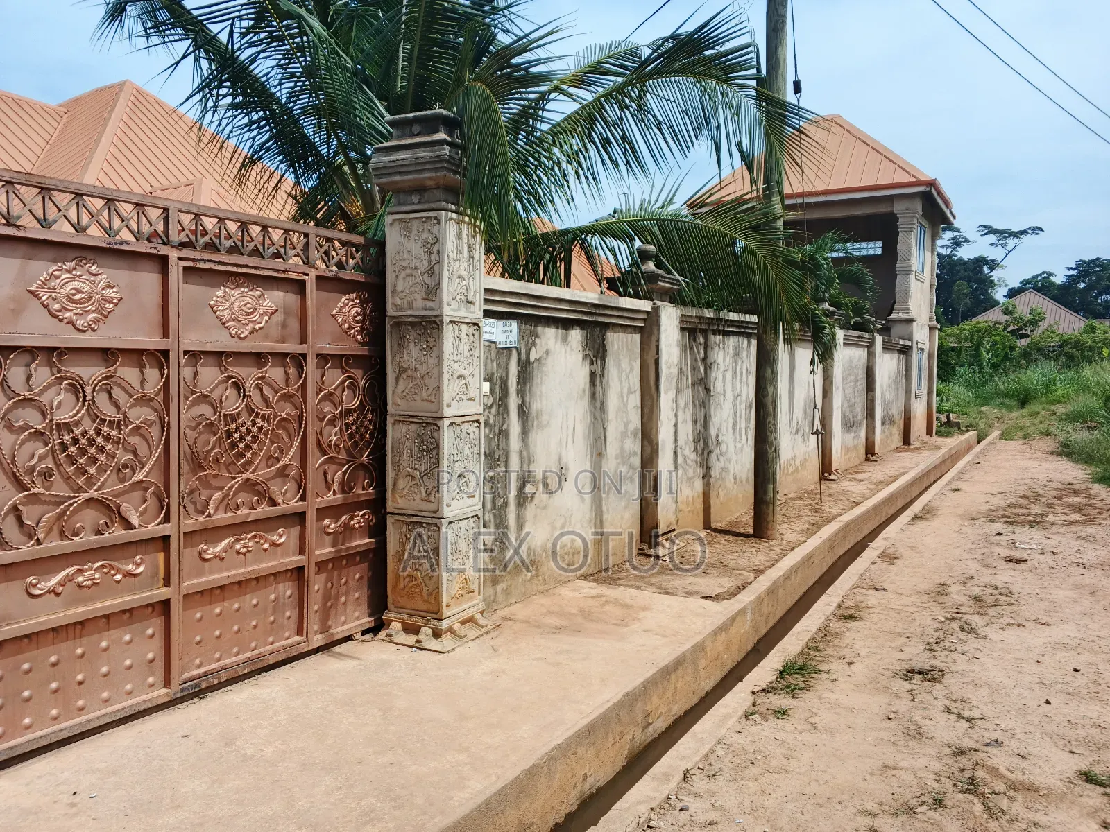 4bdrm House in Alex Otuo Properties, Kumasi Metropolitan for sale