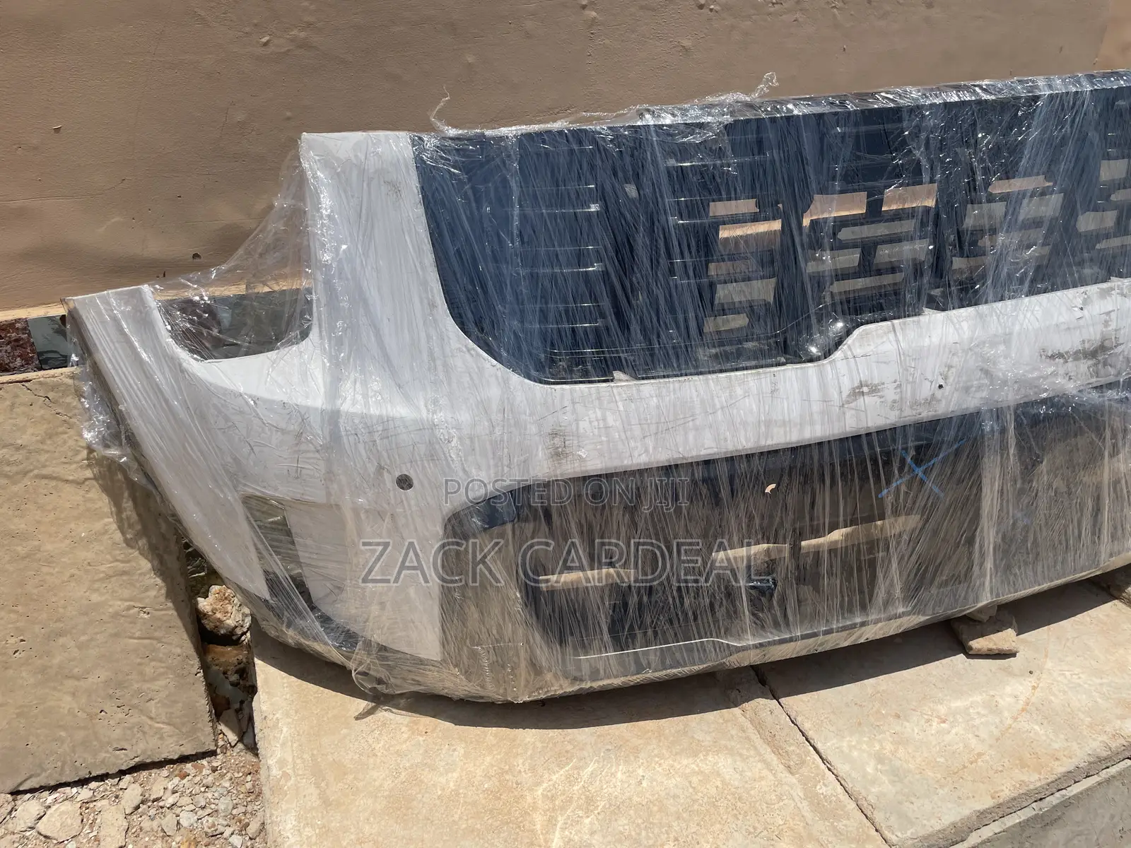 Kia Sorento 2023 Front Bumper Available