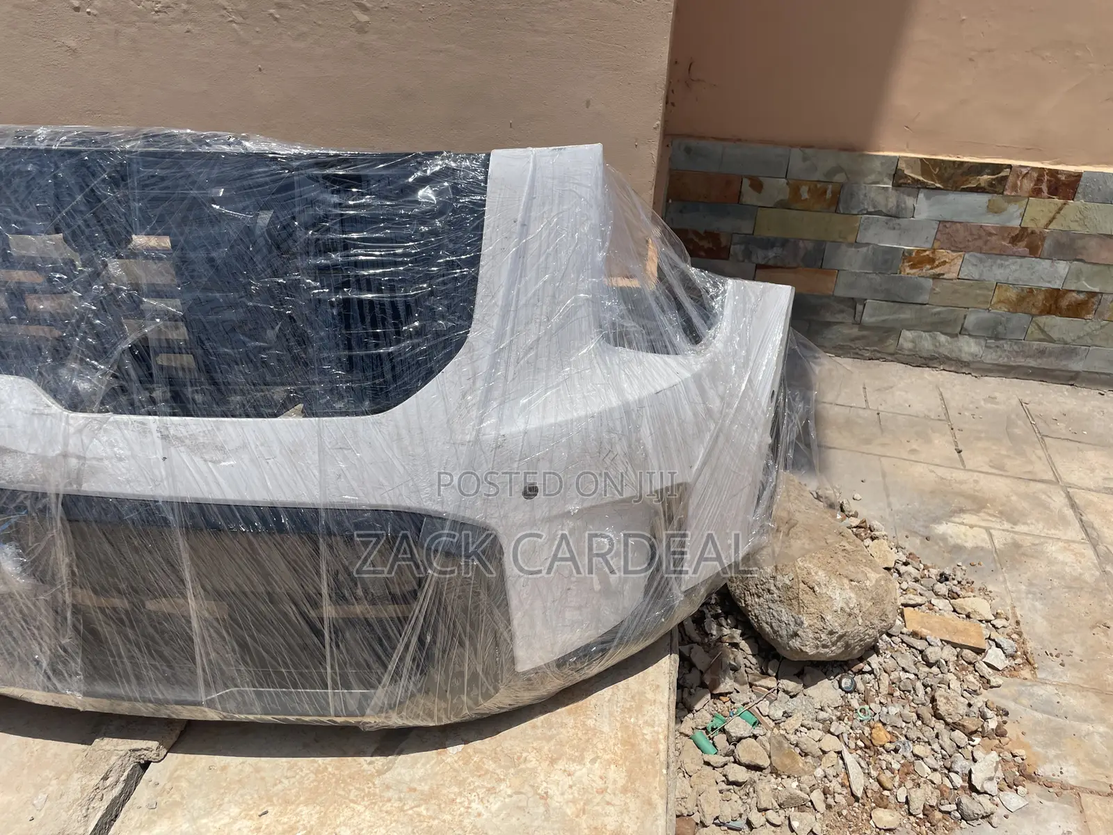 Kia Sorento 2023 Front Bumper Available