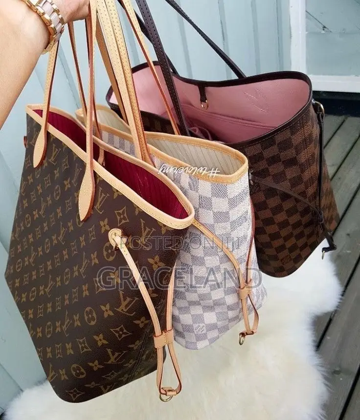 This Is Original Louis Vuitton Ladies Handbags Available.