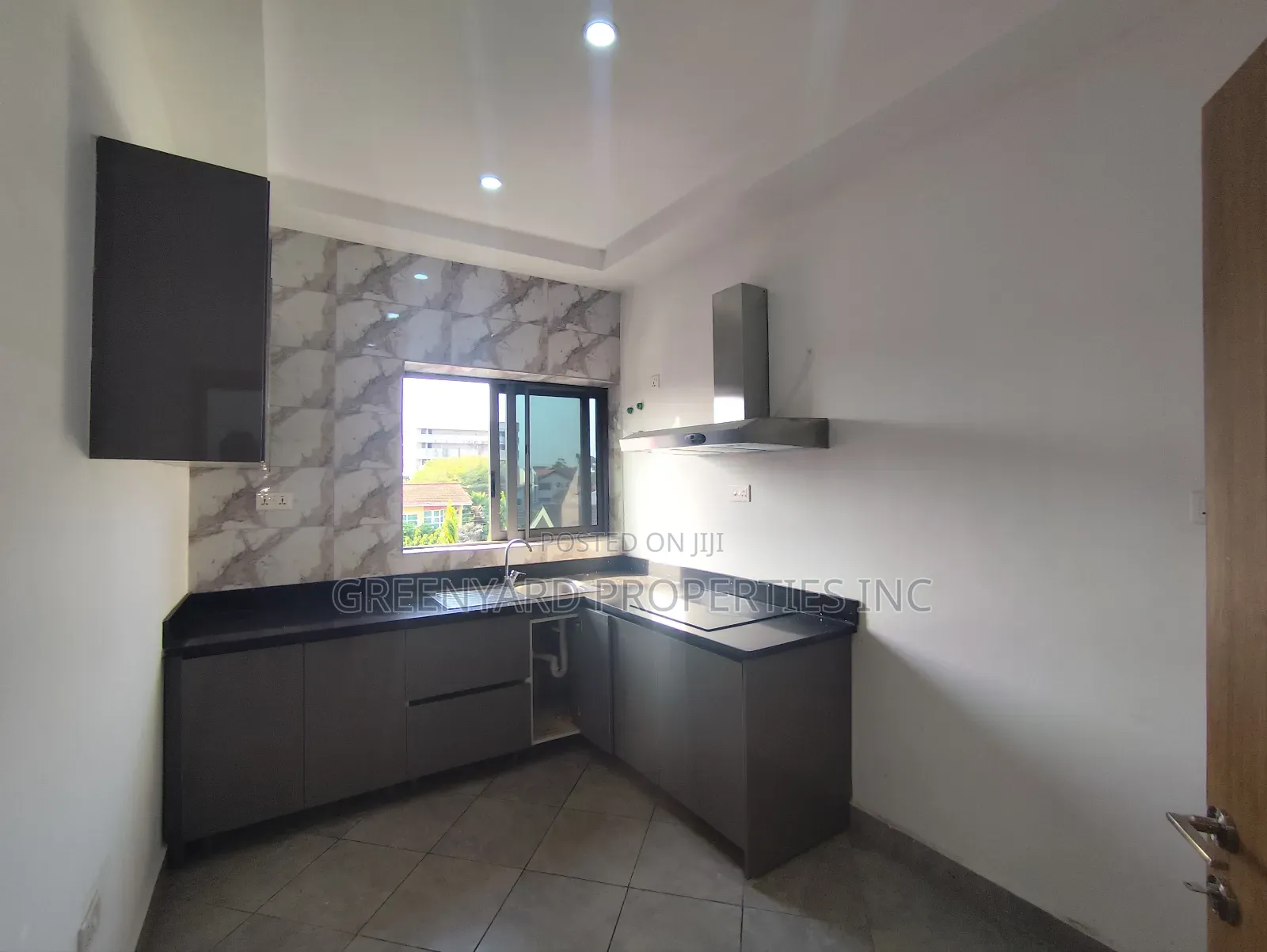 2bdrm Apartment in Flyover, East Legon for rent