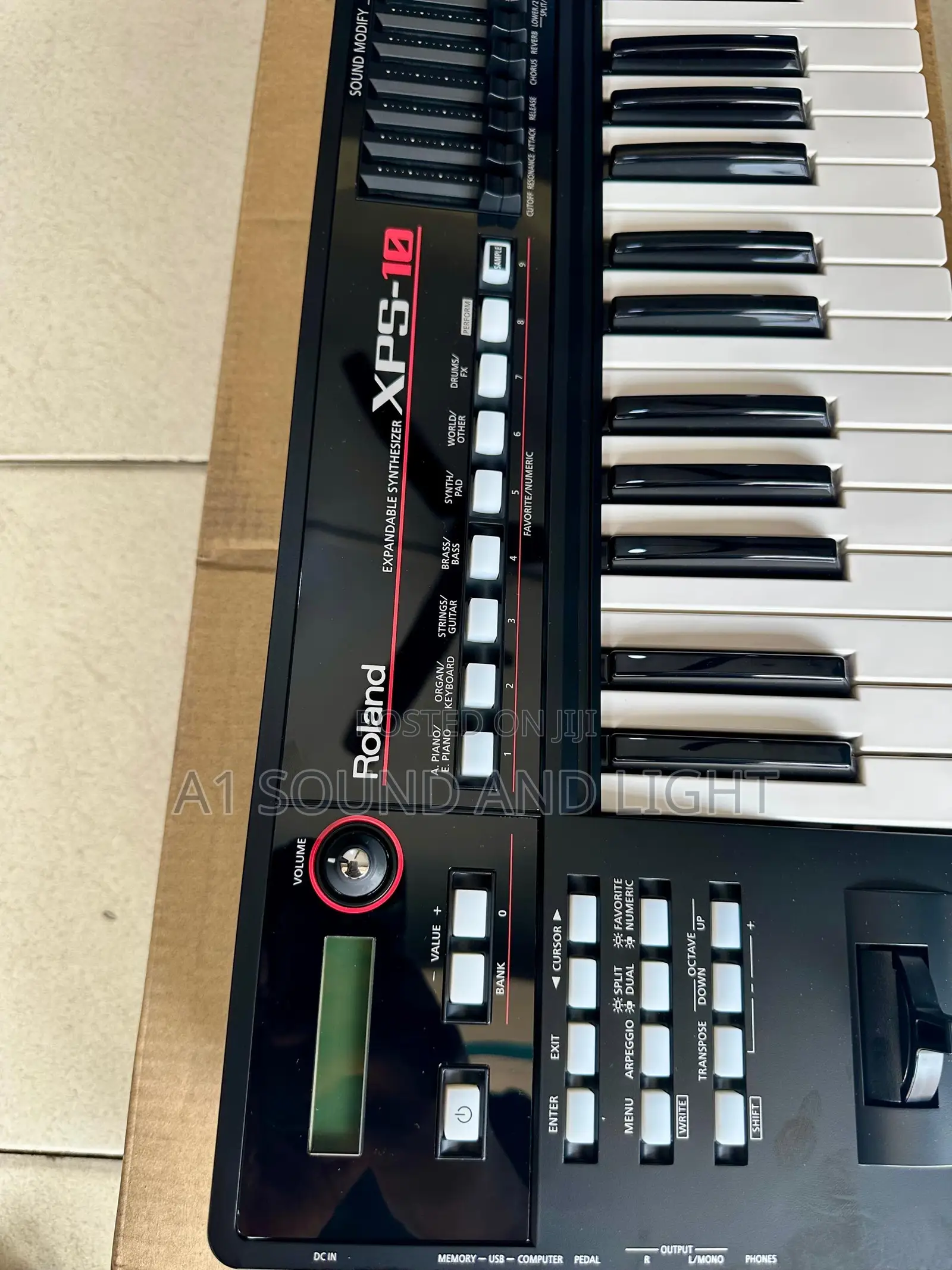 Roland XPS 10 Synthesizer Keyboard [Black]