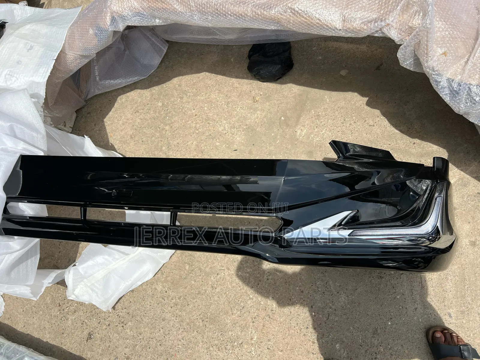 Toyota Landcruiser Prado 2018-2023 Bumper Spoiler Led