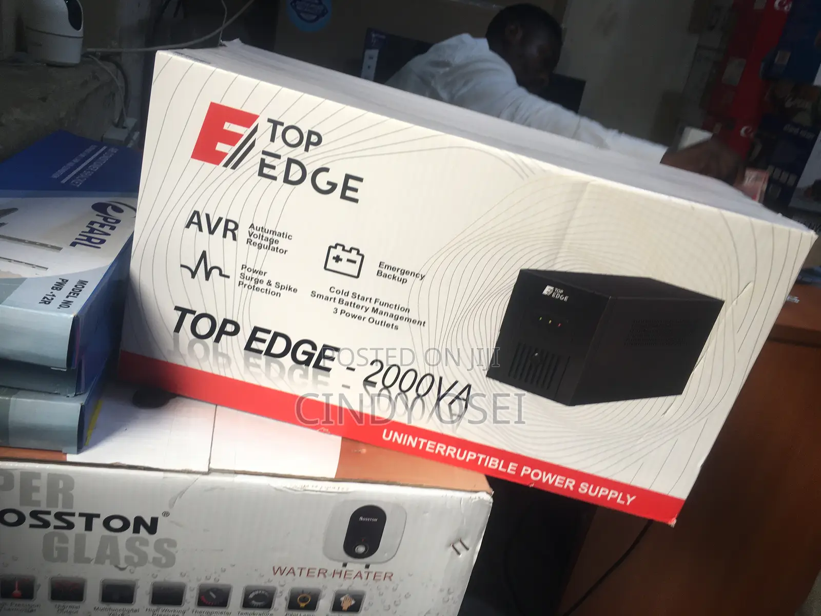 Staunch Top Edge 2000va Ups