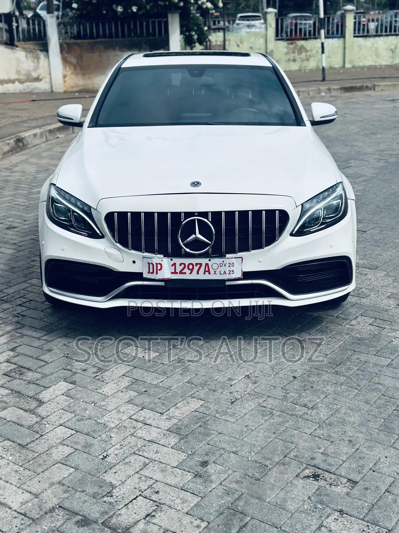 Mercedes-Benz C300 Base 4Matic Sedan AWD (2.0L 4cyl 7A) 2017 White