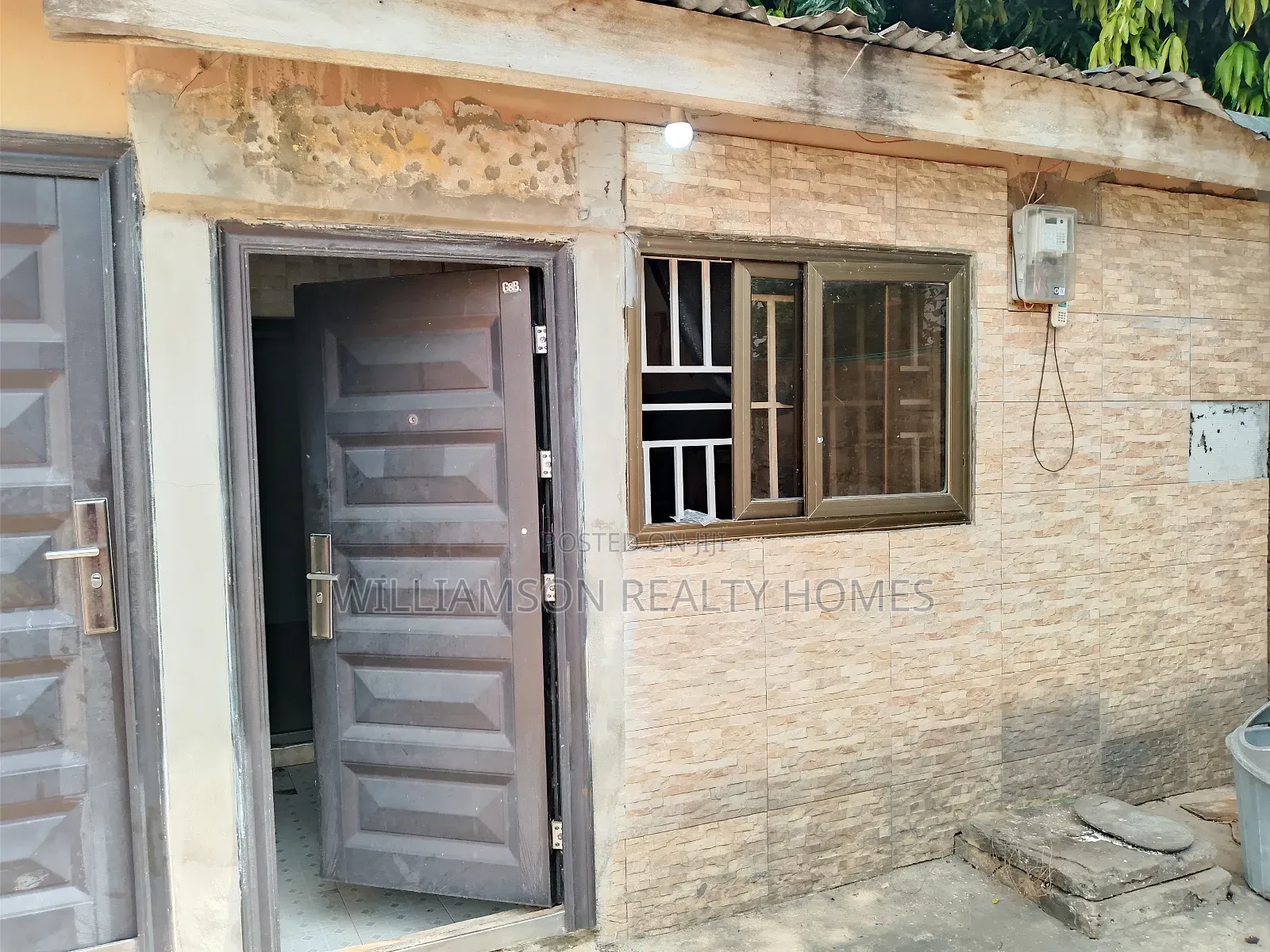 1bdrm Apartment in Community 18 Area, Spintex for rent