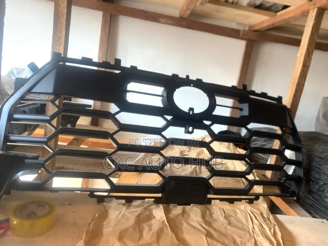Tundra 2023 2024 Front Grille