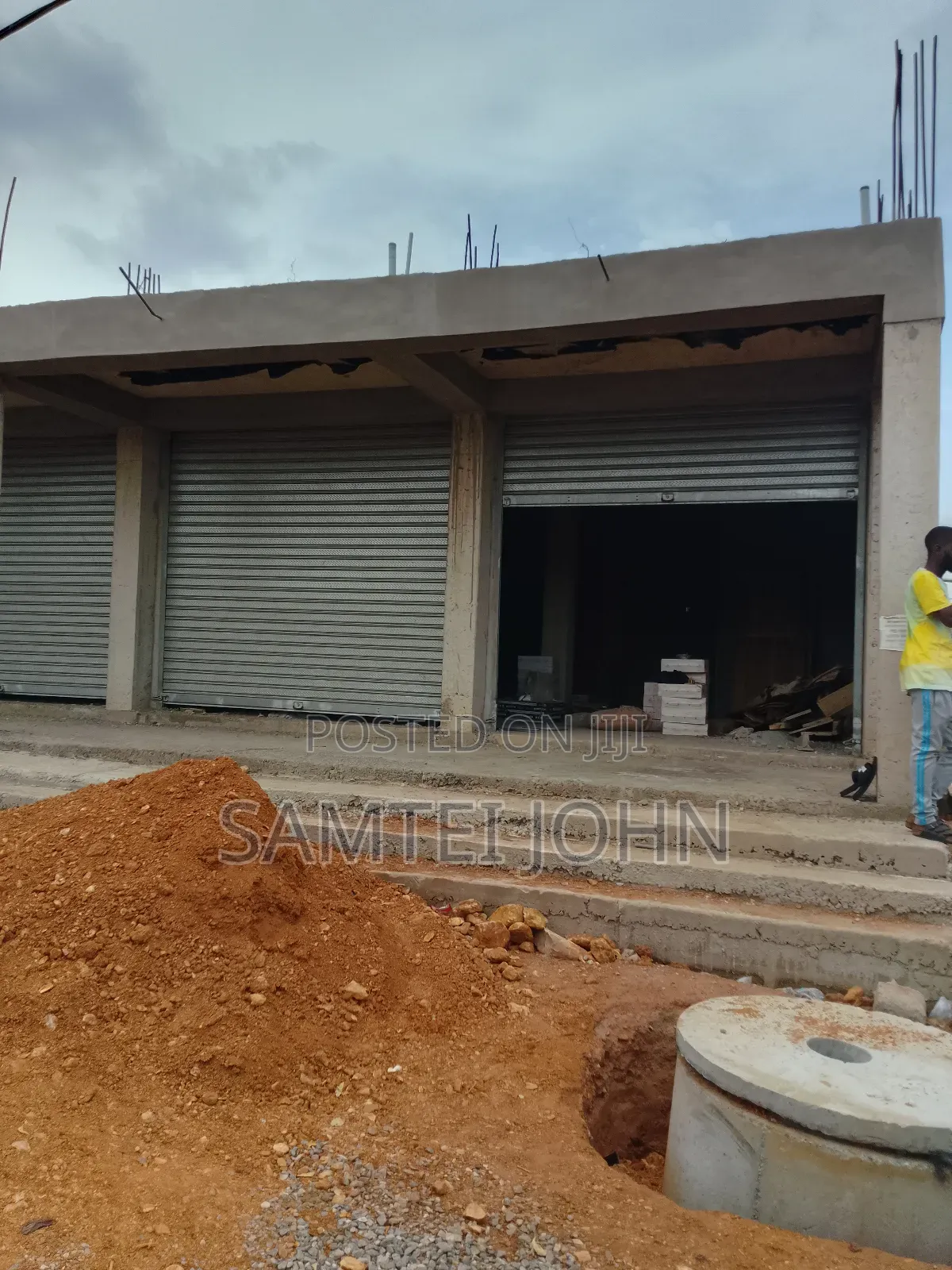 Store for Rent at Ashaley Botwe Going for Ghs3000