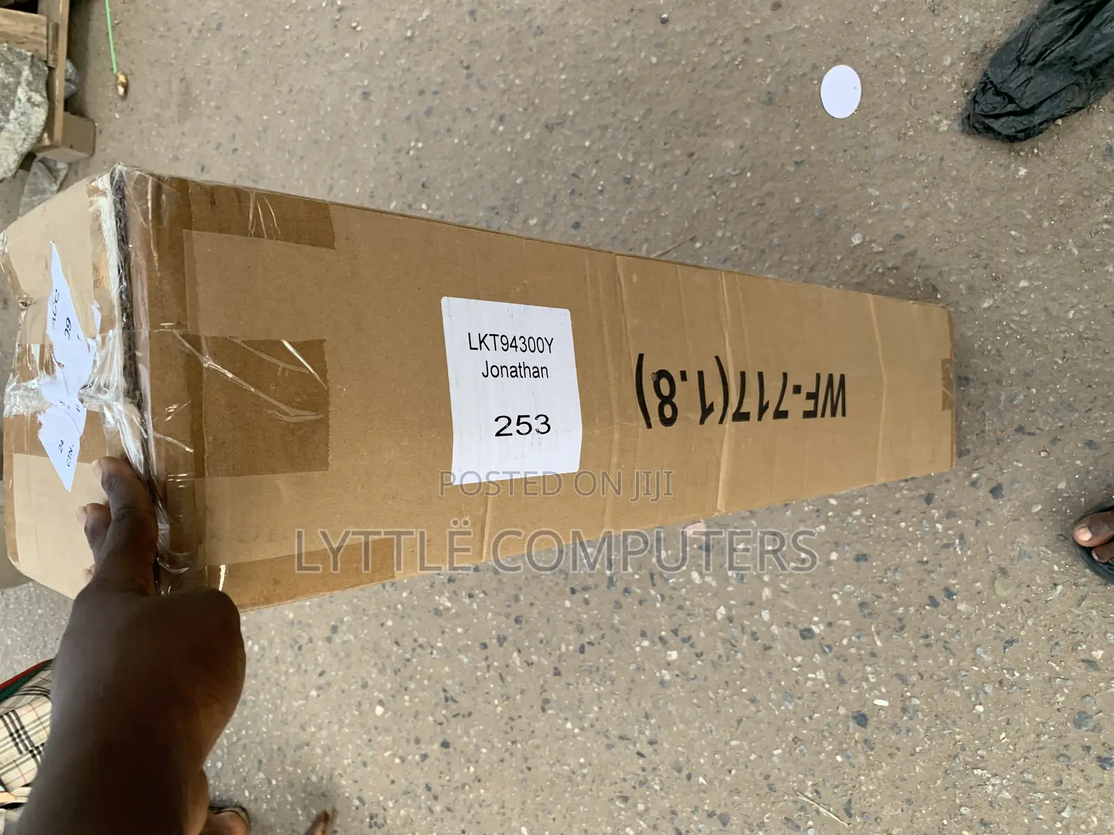 Heavy Duty Tripod 717 (1.8)