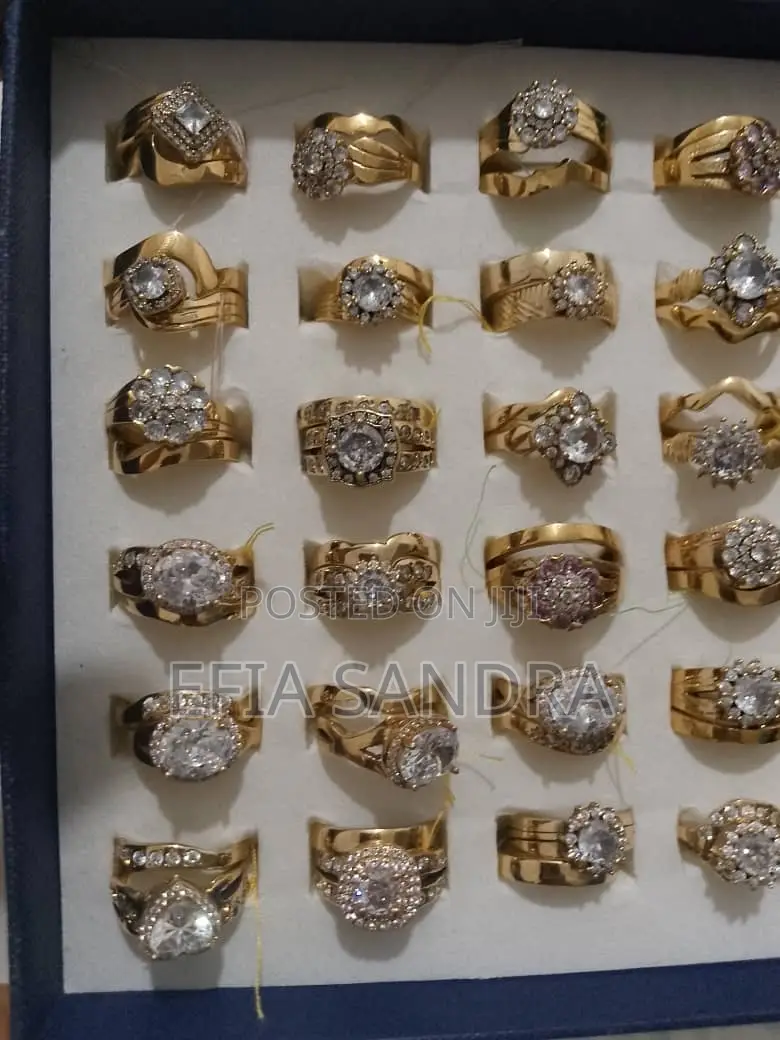 Quality Gold Dust Ring Set Avialable in Stock