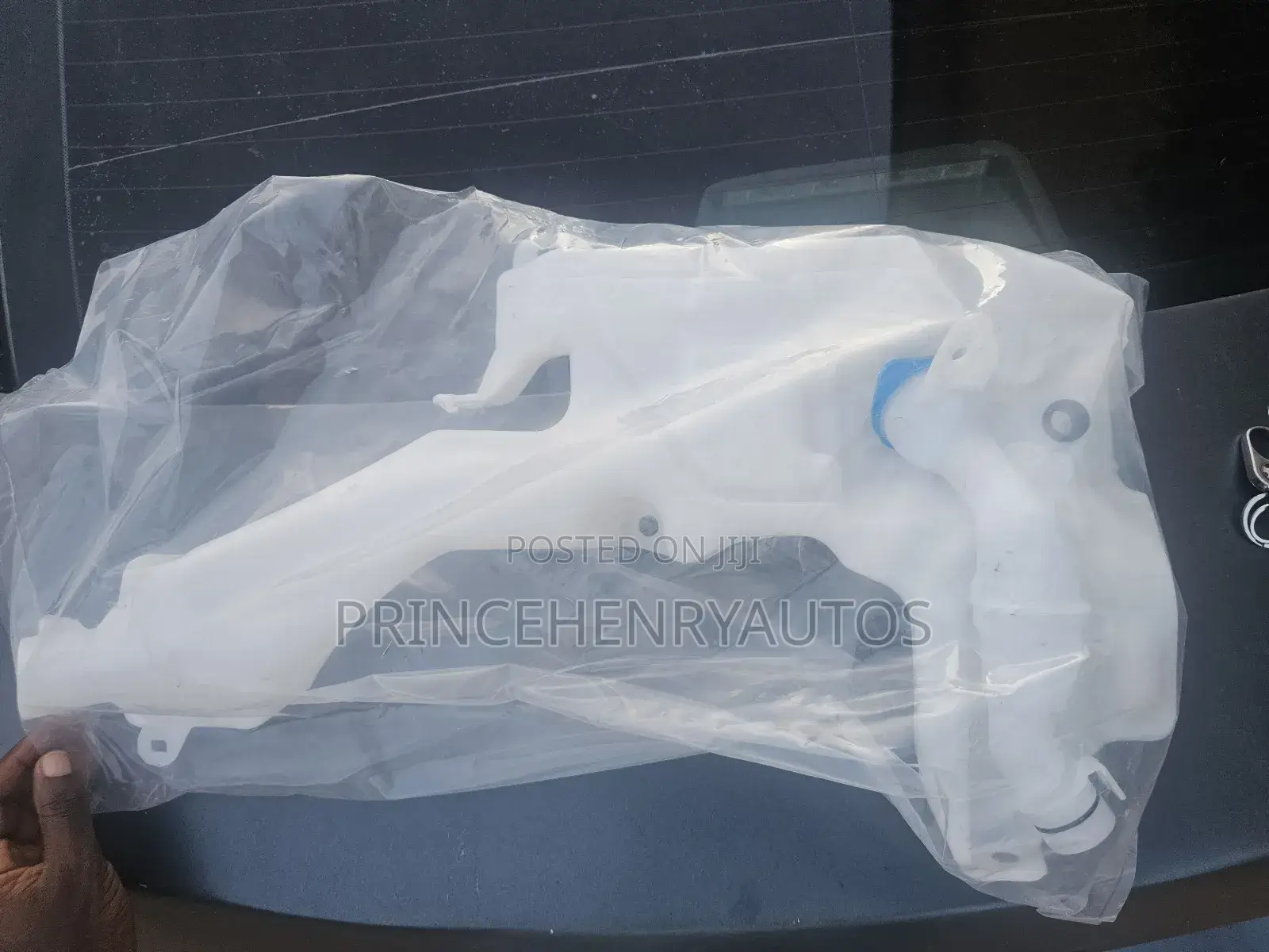 Honda CRV 2017-2022 Water Box Complete Without Motor