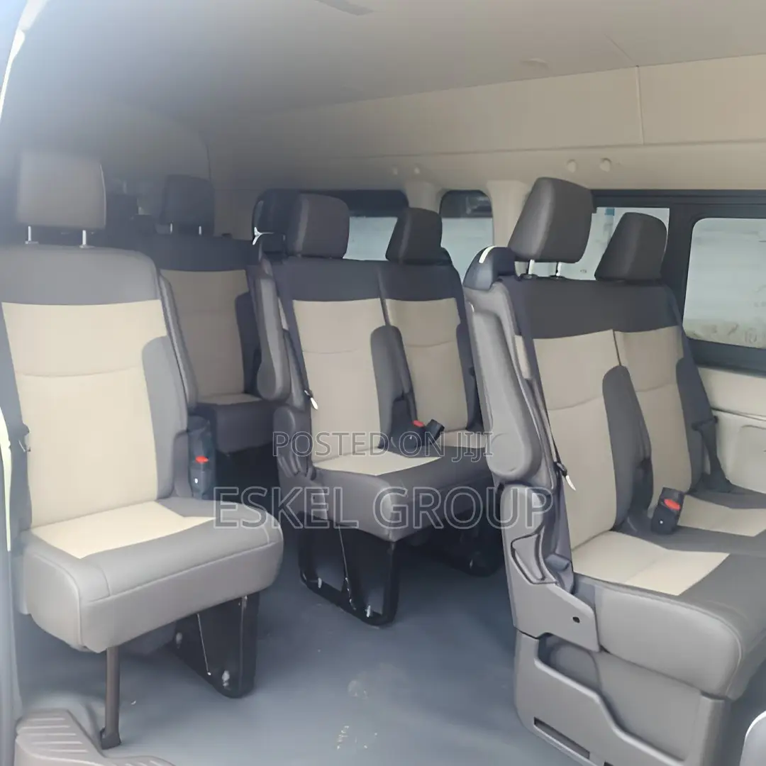 Hiace Bus for Rent Come With a Driver