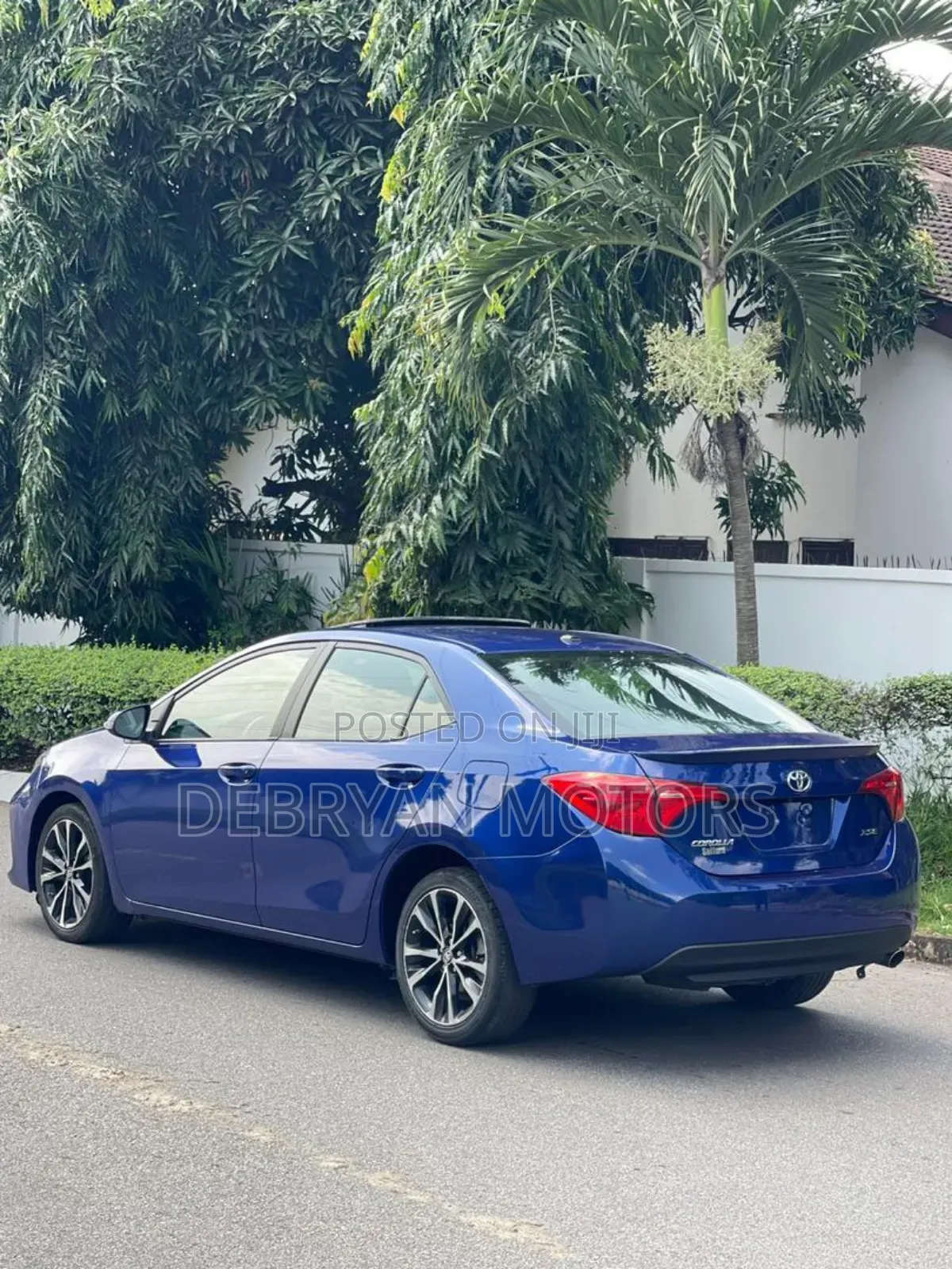 Toyota Corolla XSE (1.8L 4cyl 2A) 2018 Blue