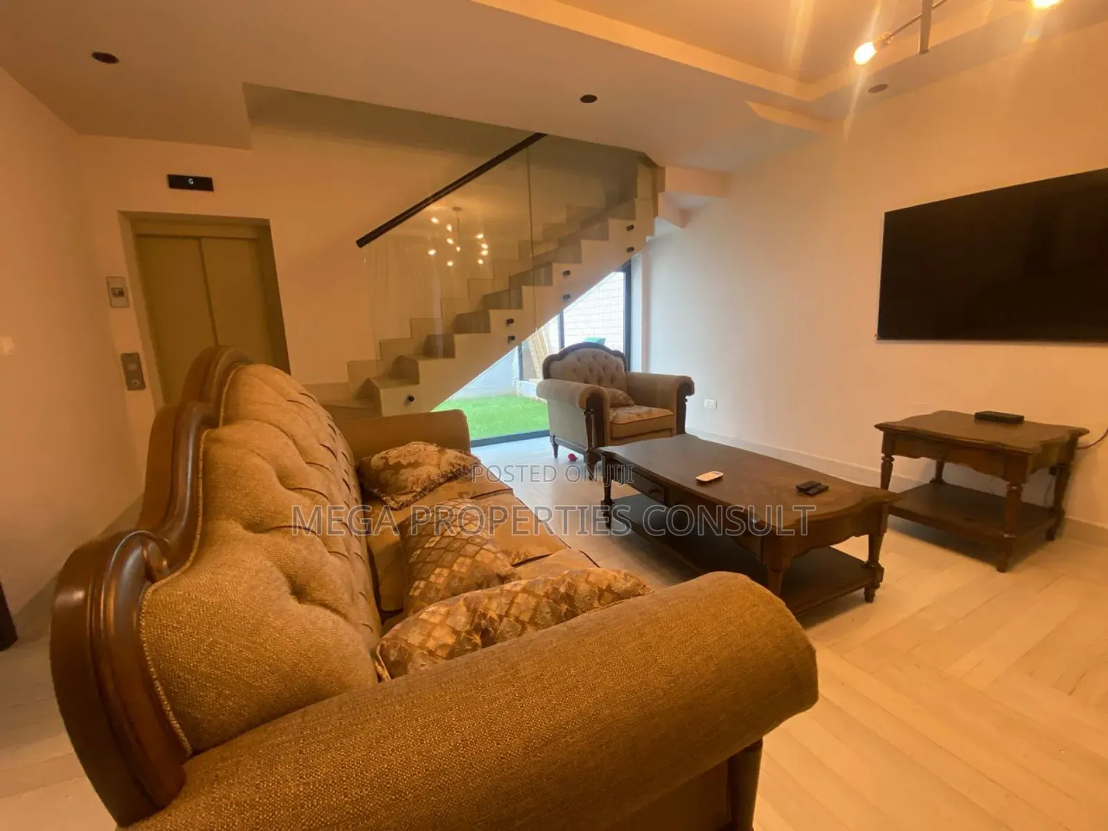 Furnished 3bdrm Townhouse / Terrace in Airport Residential Area