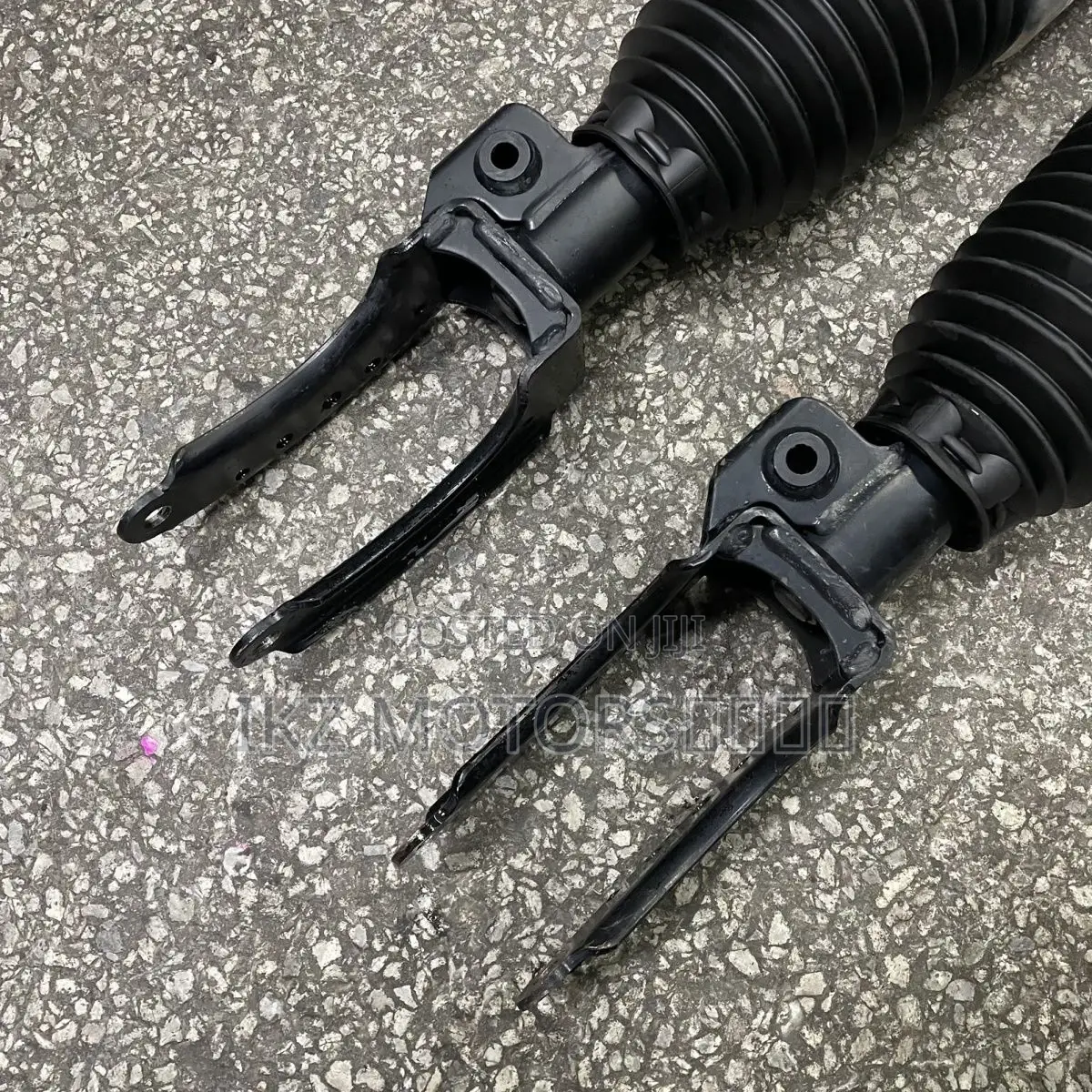 Porsche Cayenne / Audi Q7 2022 Front Shocks (Air Suspension)