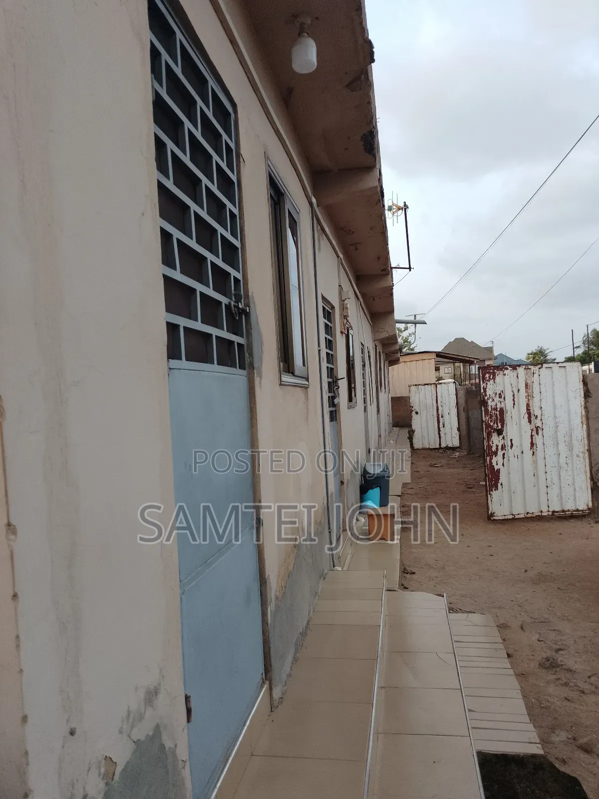 6bdrm Apartment in Sinco Properties, Ashaley Botwe for sale
