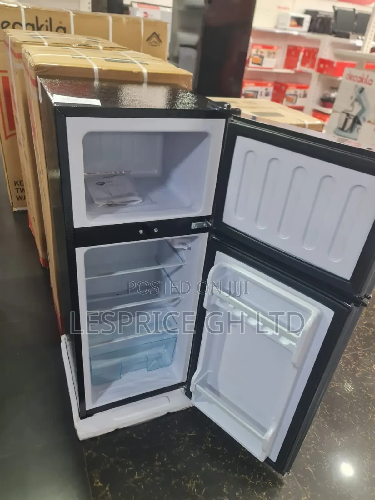 H a 102l Fridge - Space Efficient Cooler