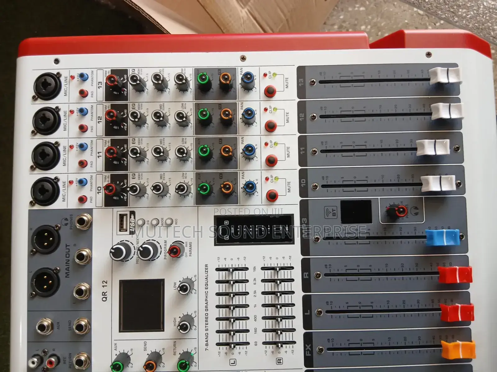 Qr12 Channels Power Mixer