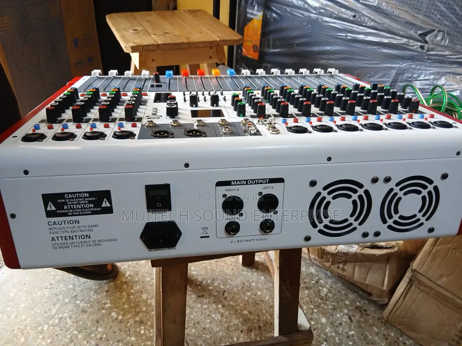 Qr12 Channels Power Mixer